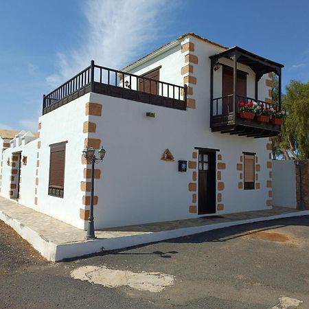 Вілла Casa La Molina- A Triquivijate Екстер'єр фото